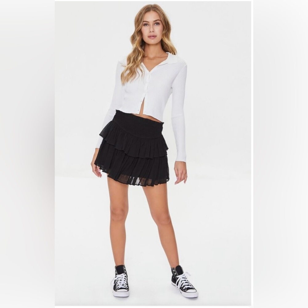 ⭐️Forever 21 Tiered Ruffle Mini Skirt in Black Size 0X⭐️ NWT